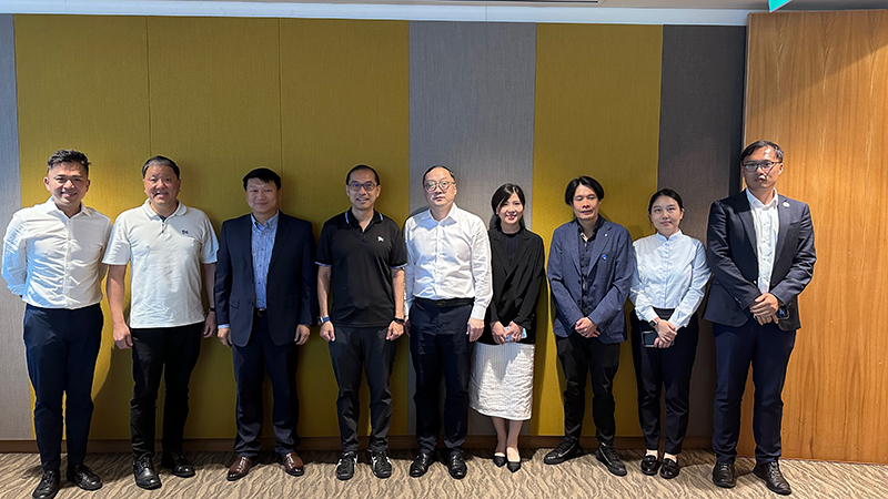 圖4 裕廊集團(tuán)合照.jpg